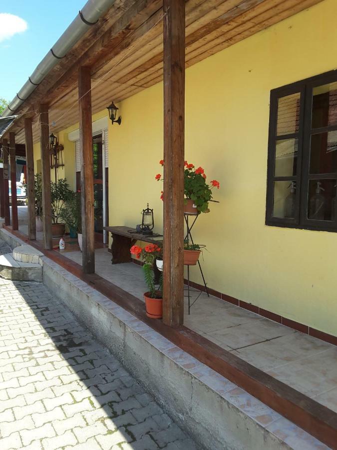 Apartament Ibolya Apartman Kano Zewnętrze zdjęcie
